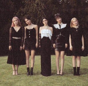RED VELVET